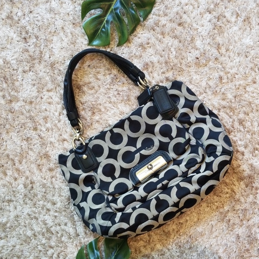 COACH PURSE AUTHENTIC